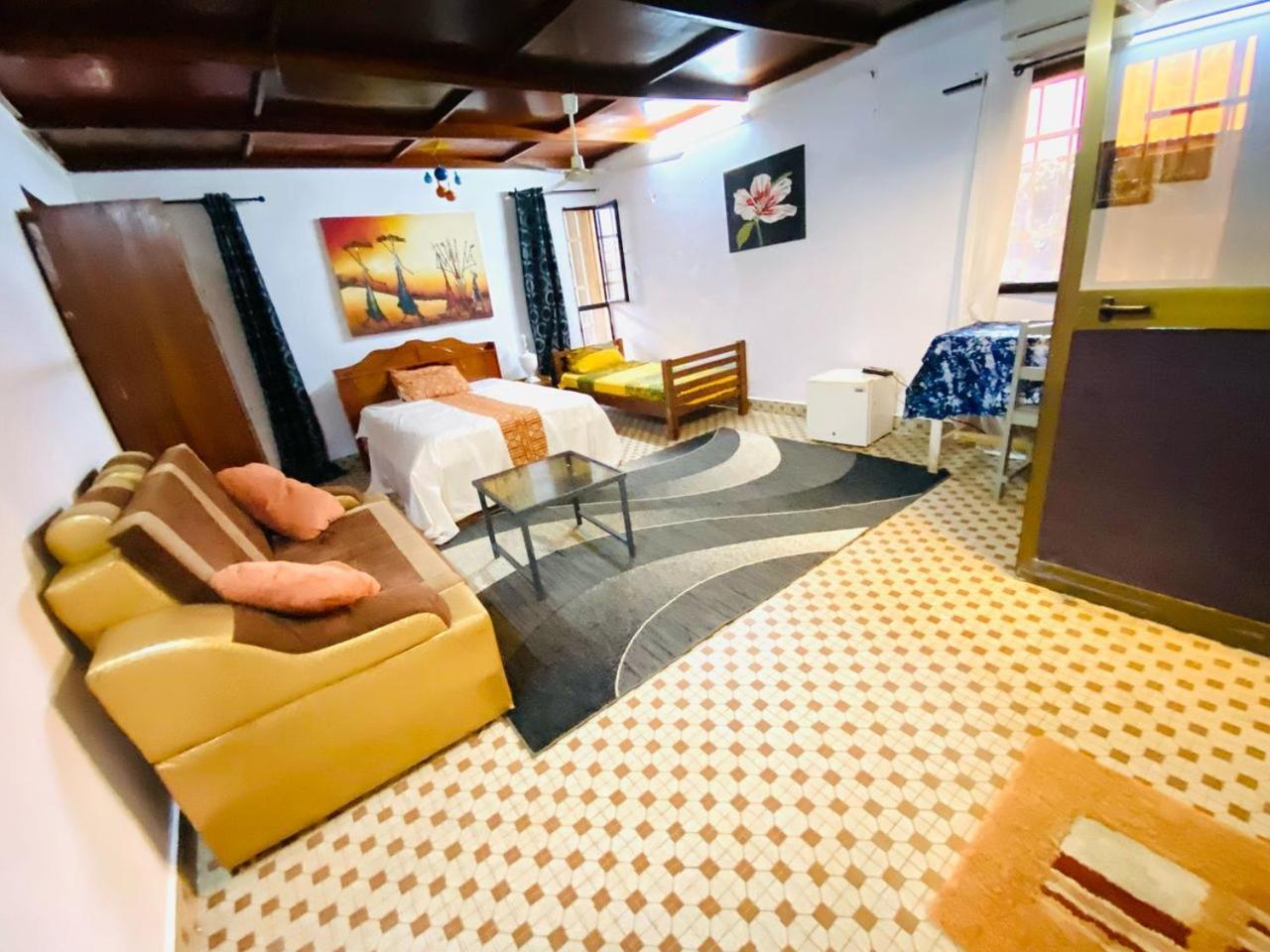אואגדוגו Villa Tenko מראה חיצוני תמונה